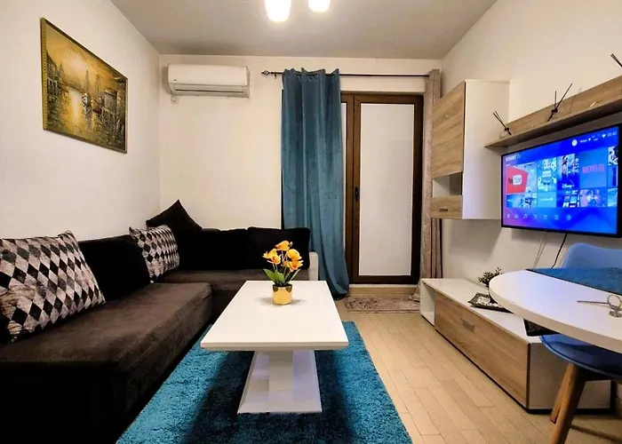 Flatiron Royal Апартаменти *